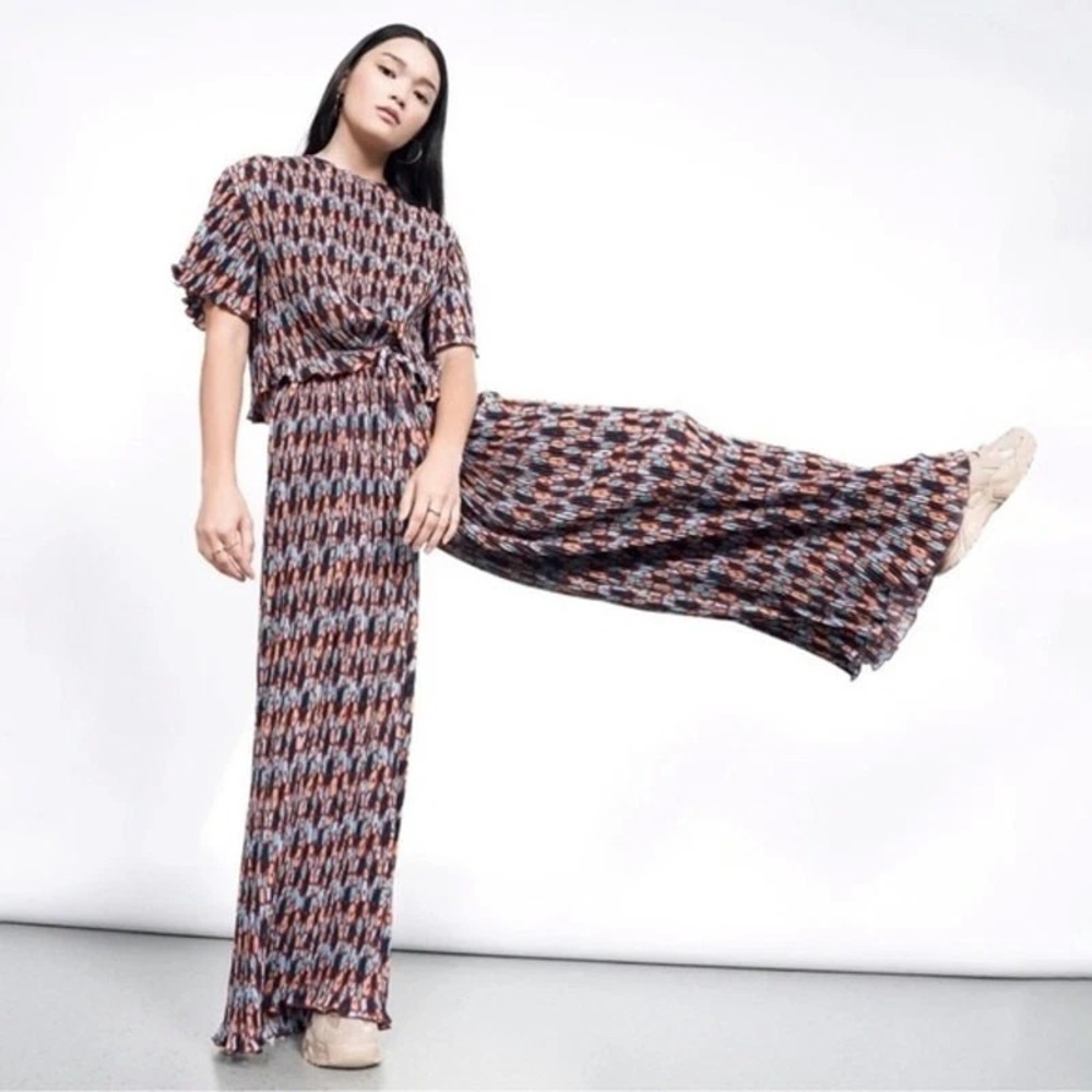 WILDFANG Empower Plisse Pants Pull On Printed Wide Leg Size Large NEW